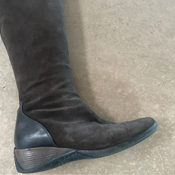 Aquatalia Meadow Boot Brown Suede Size 10 Waterproof Wdge Heel Padded Lining - Picture 6 of 14